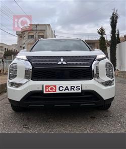 ميتسوبيشي اوتلاندر